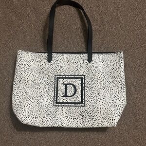 Thirty-One Monogram “D” Open Top Tote Bag - very good condition